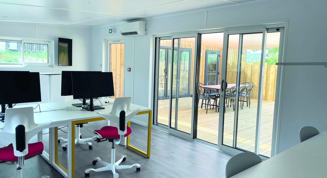 camping-les-pommiers-villeneuve-de-berg-coworking